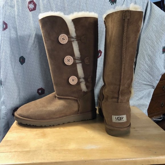 UGG Shoes - UGG Bailey Button Triplet II Boots